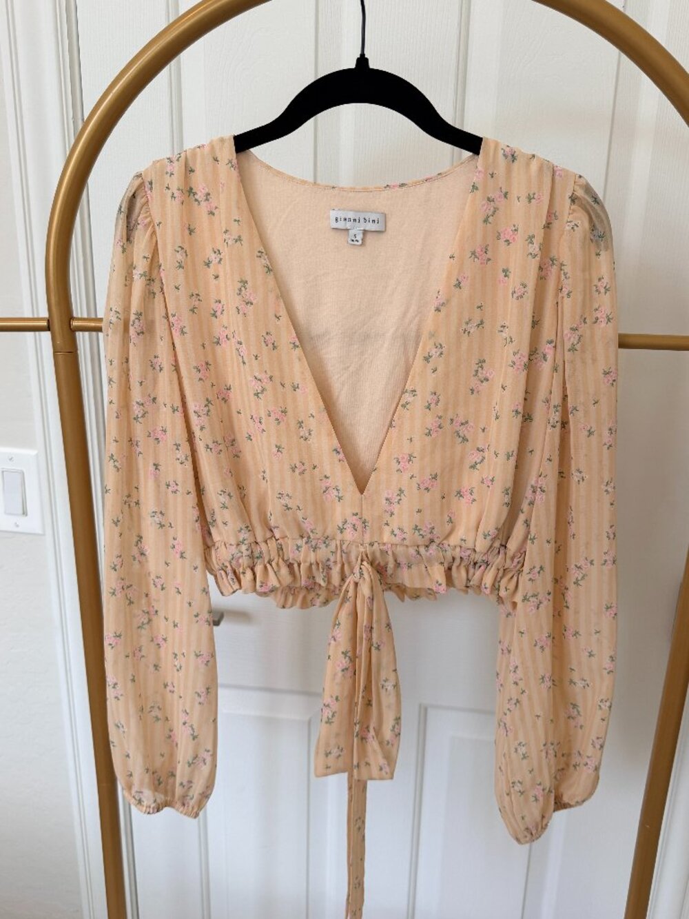 Gianni Bini Floral Long-Sleeve Crop Top - Size Small